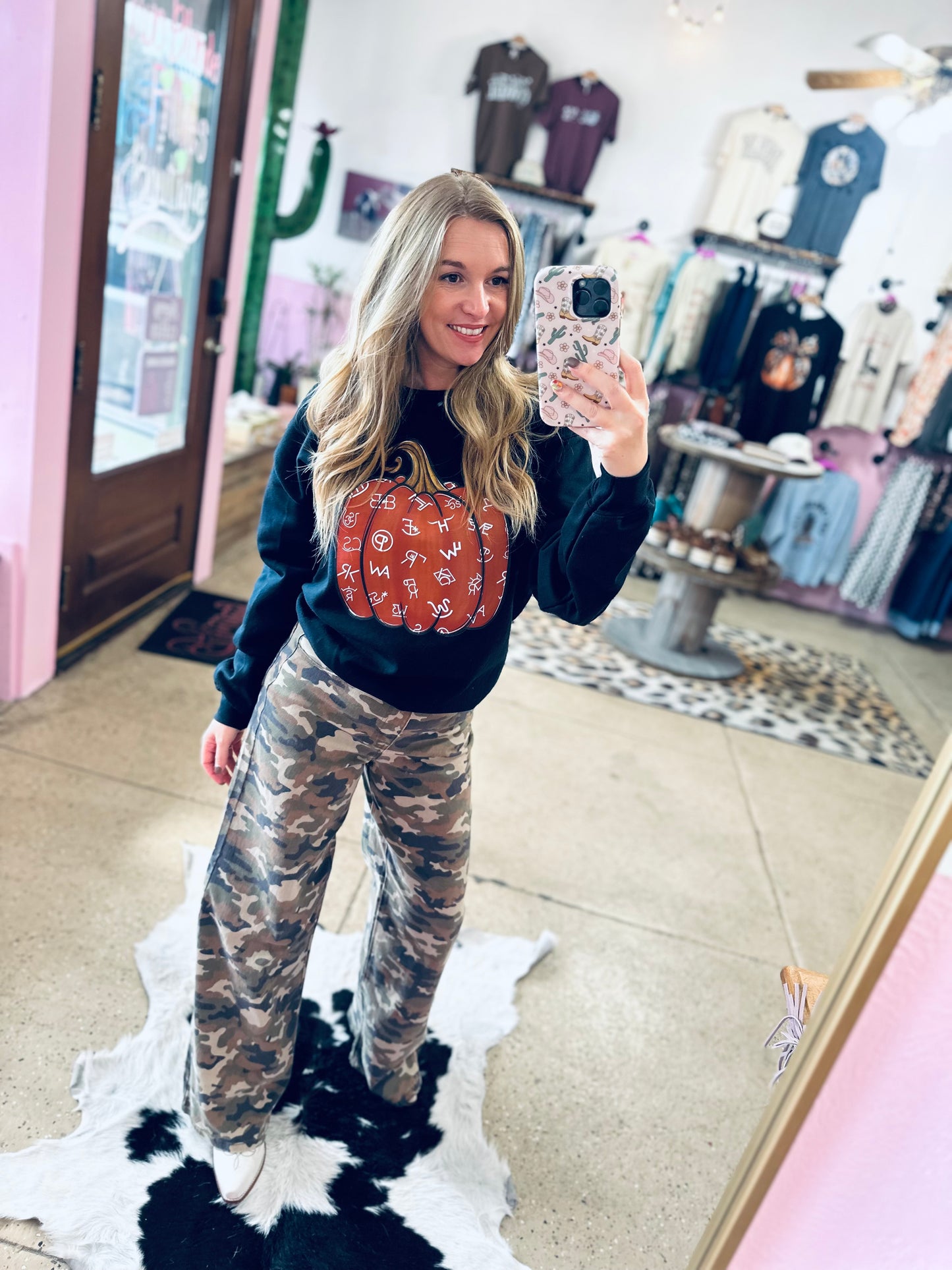 Brand Pumpkin Swestshirt