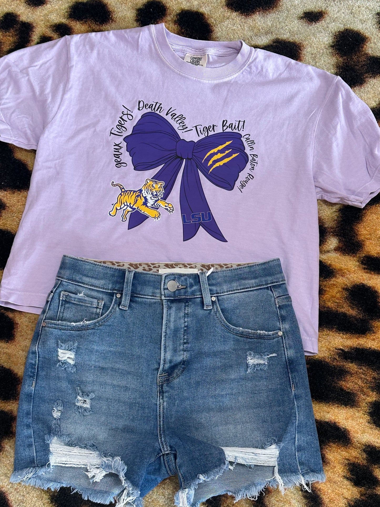 Tiger Bow Cropped Tshirt