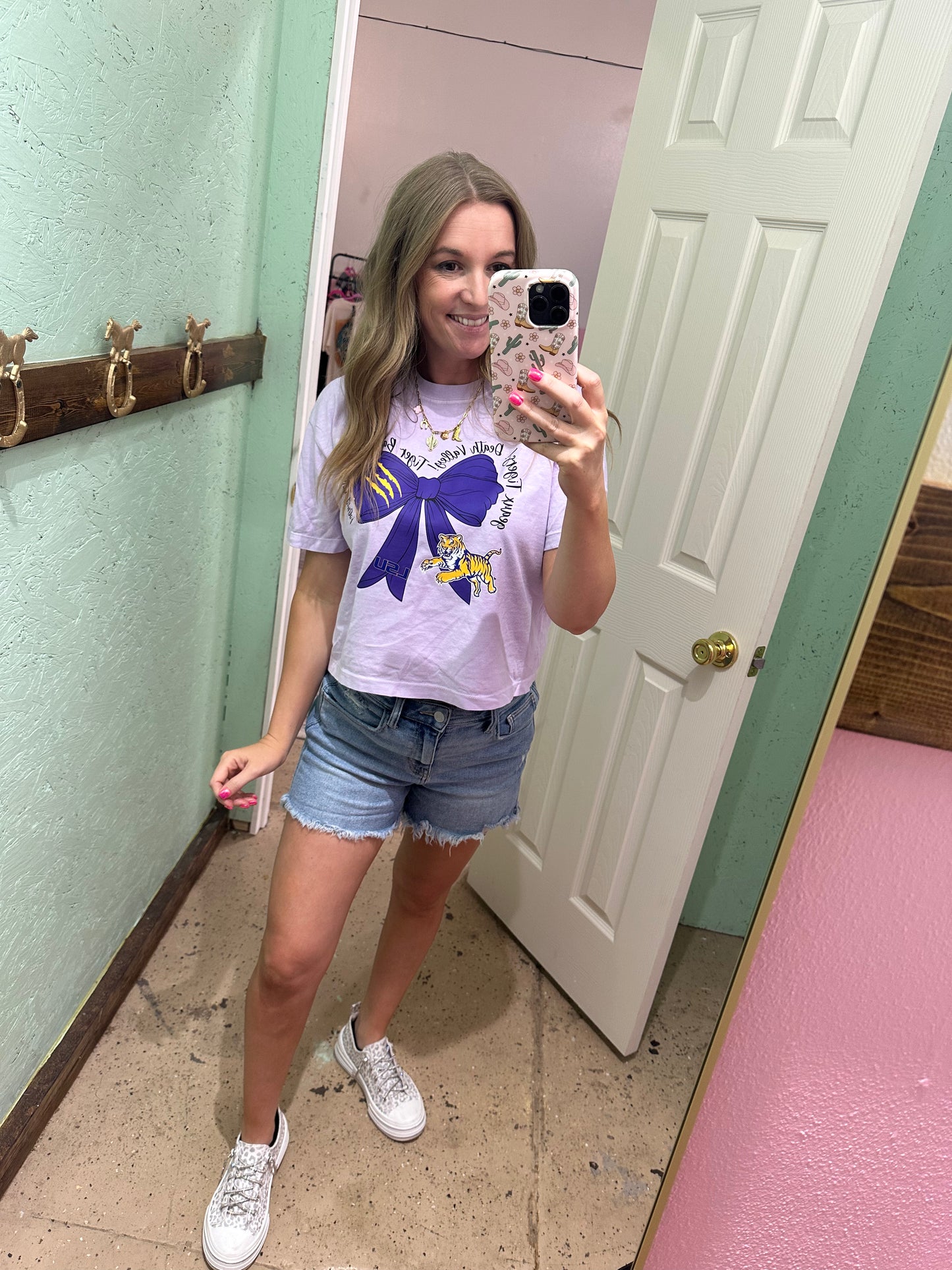 Tiger Bow Cropped Tshirt