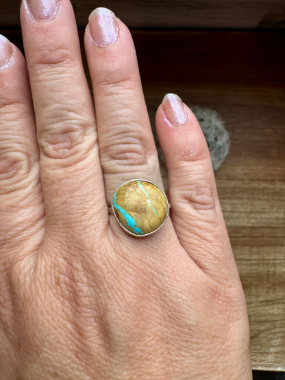 Small Ring - Size 8 1/2 - Ribbon Turquoise & Sterling Silver