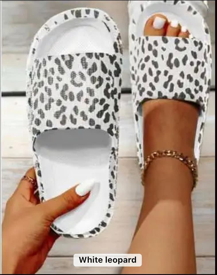 Leopard Slides