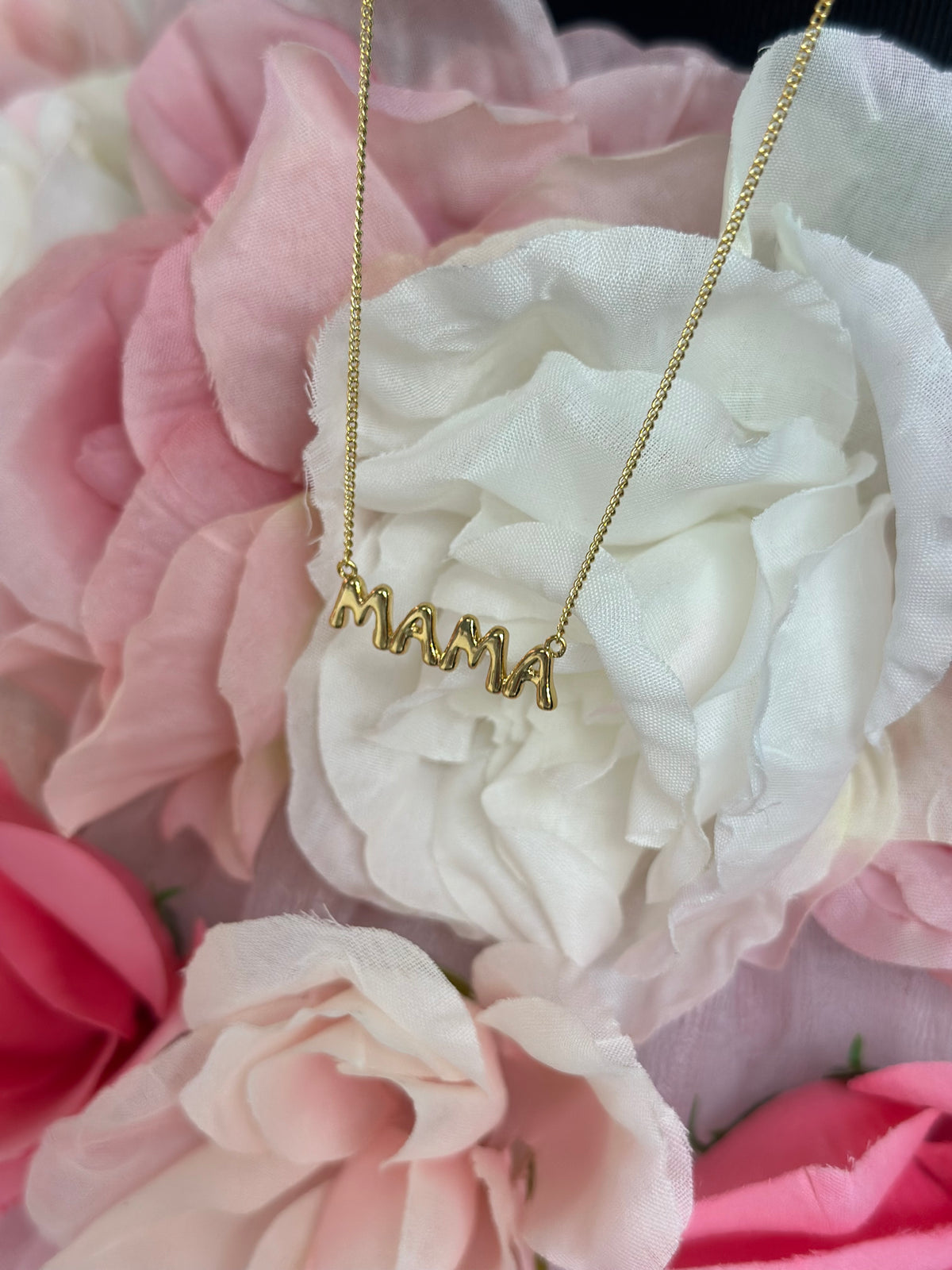 Mama Necklace