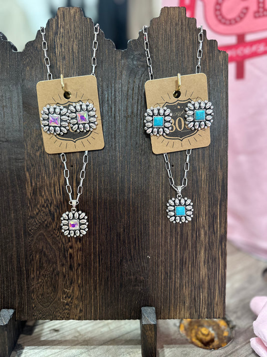 Western Stone Necklace